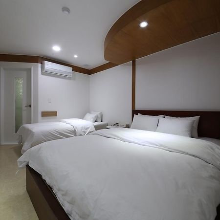 Abata Business Hotel Kōyō Eksteriør bilde