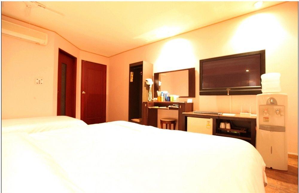 Abata Business Hotel Kōyō Eksteriør bilde